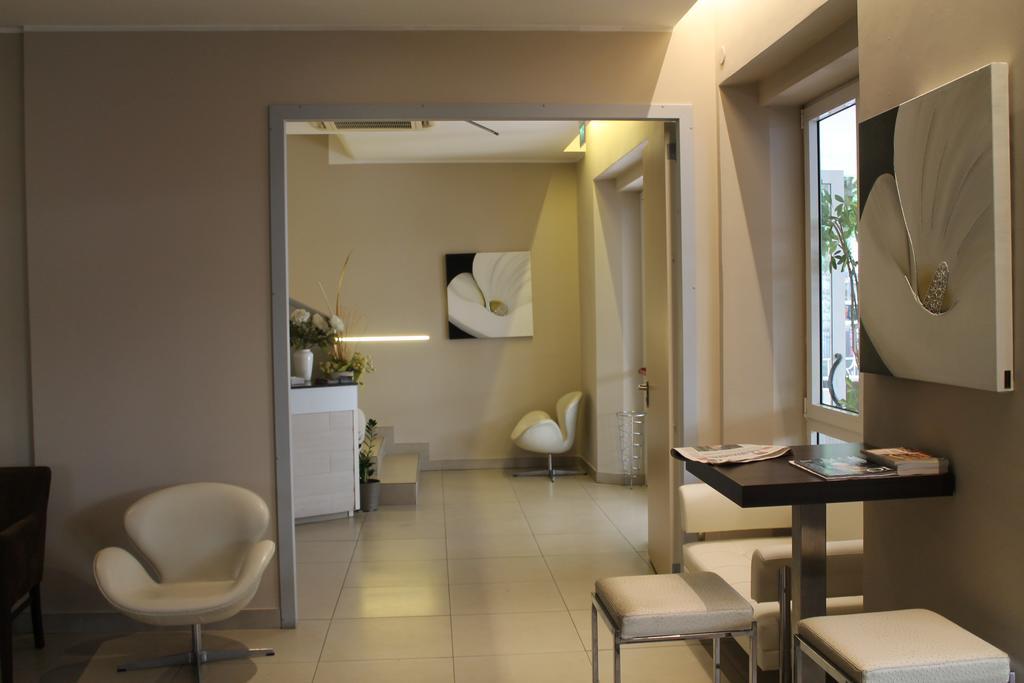 רימיני Hotel Sant'Elena מראה חיצוני תמונה