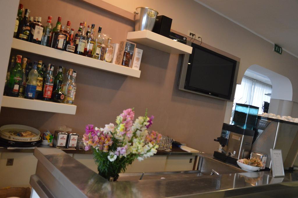 רימיני Hotel Sant'Elena מראה חיצוני תמונה